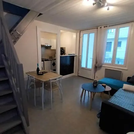Duplex Avec Garage Centre Et